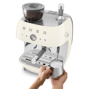 Machine à café Espresso Avec Broyeur 20 bars - SMEG Crème